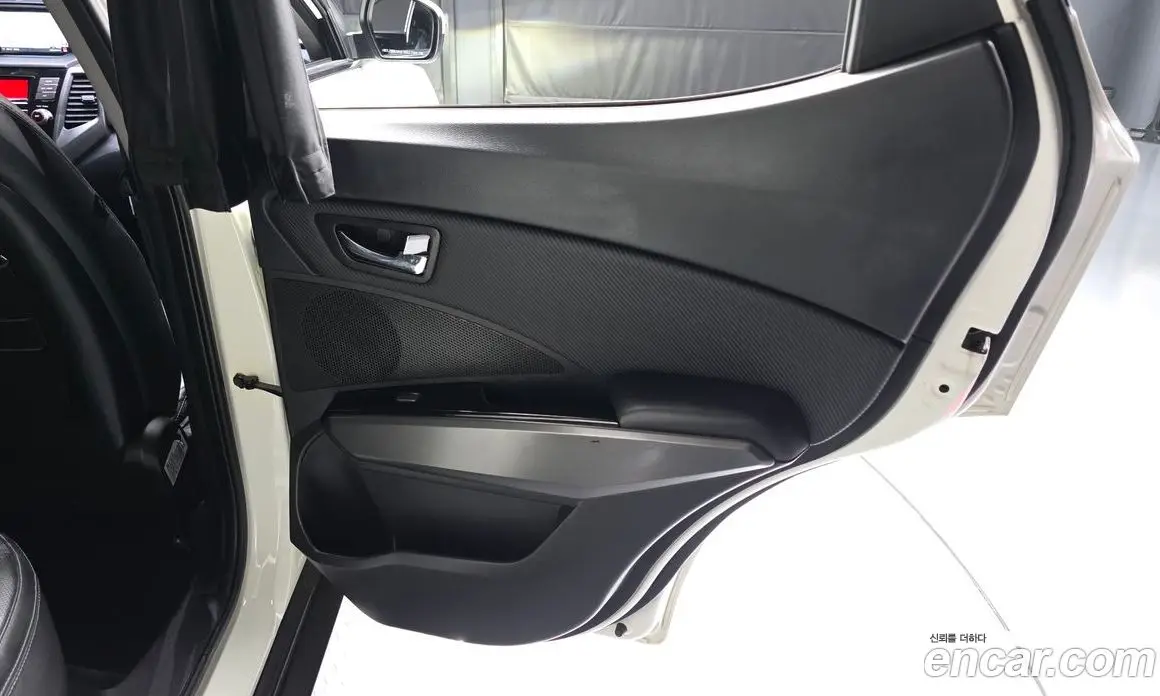 SsangYong TIBOLI 2016 1.6 автомат (гидро), фото 15