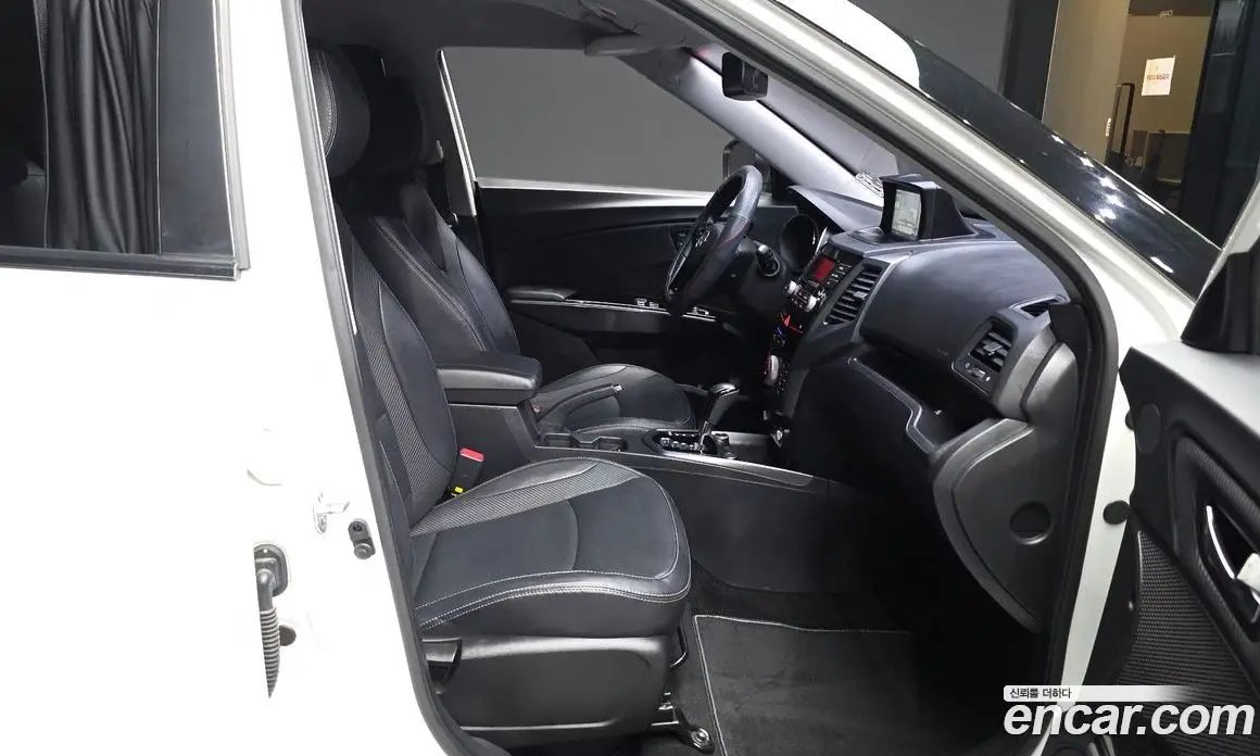 SsangYong TIBOLI 2016 1.6 автомат (гидро), фото 17