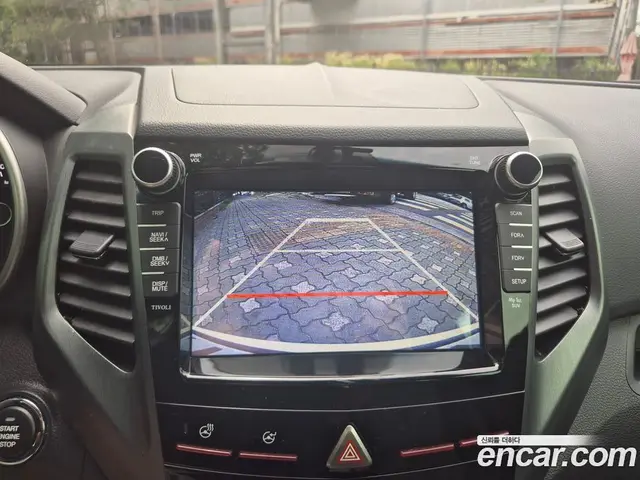 SsangYong TIBOLI 2018 1.6 автомат (гидро), миниатюра 11
