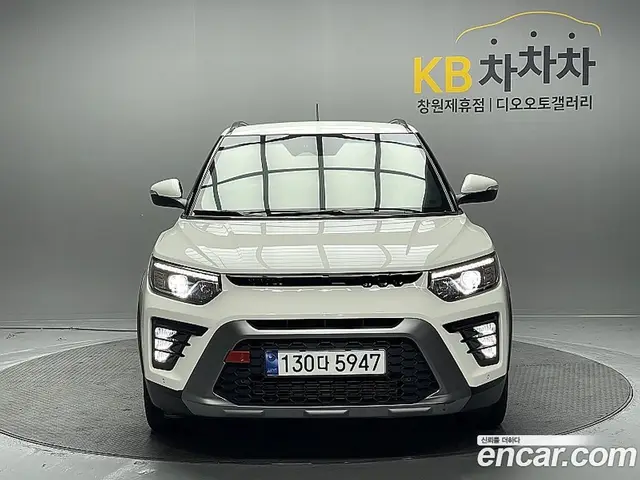 SsangYong TIBOLI 2023 1.5 автомат (гидро), миниатюра 3