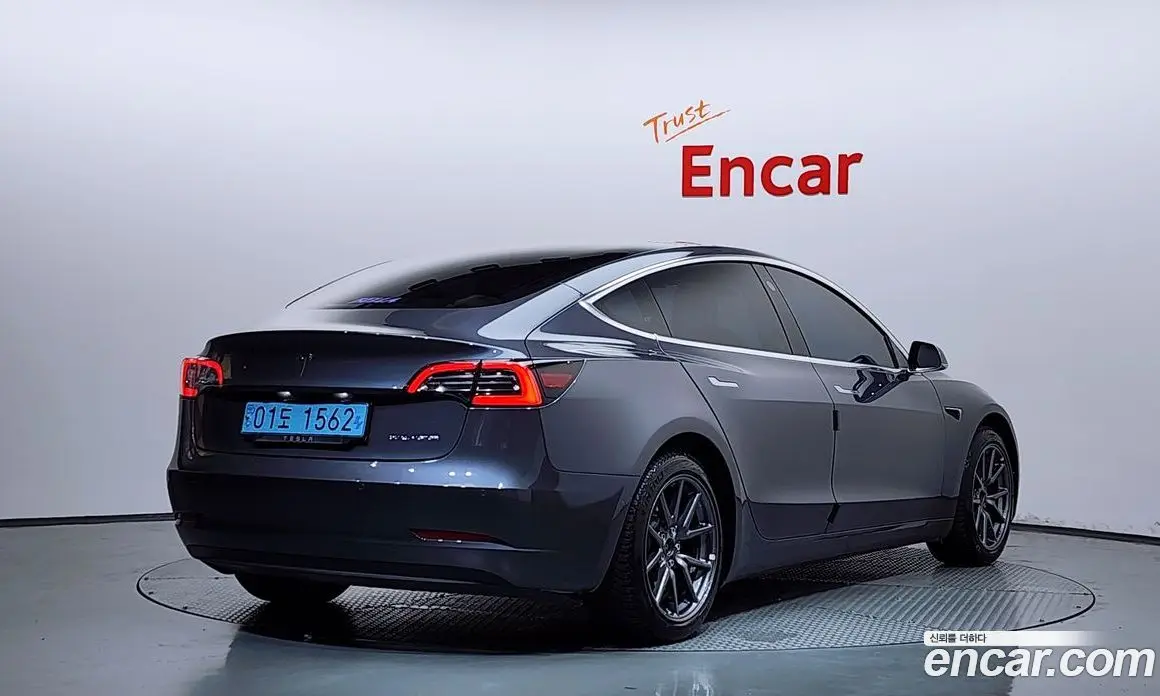 Tesla Model 3 2020 0.2 автомат (гидро), фото 2 Tesla Model 3 2020 0.2 автомат (гидро), фото 2