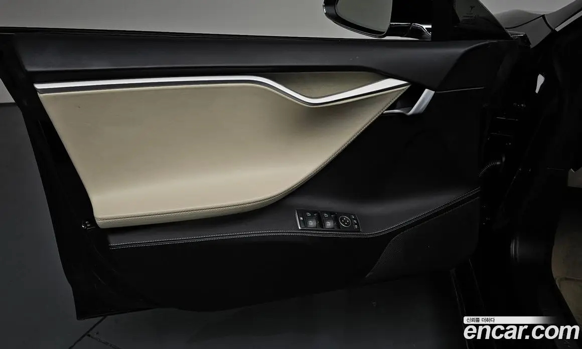 Tesla Model S 2018 0.3 автомат (гидро), фото 14 Tesla Model S 2018 0.3 автомат (гидро), фото 14