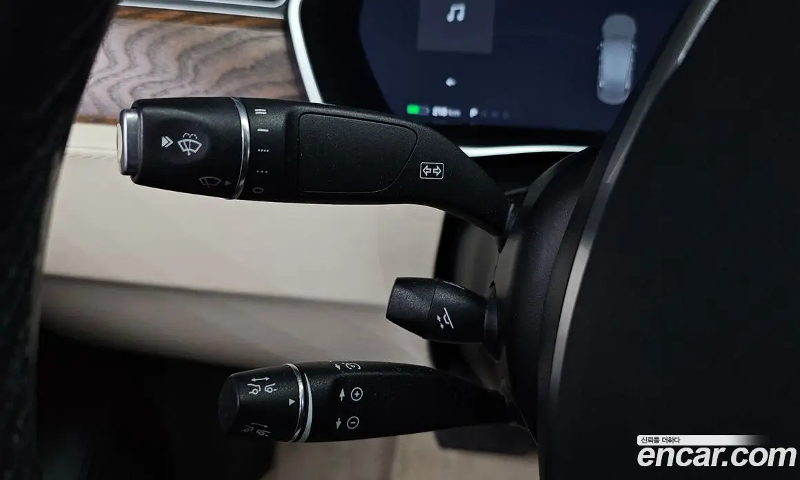 Tesla Model S 2018 0.3 автомат (гидро), фото 30 Tesla Model S 2018 0.3 автомат (гидро), фото 30