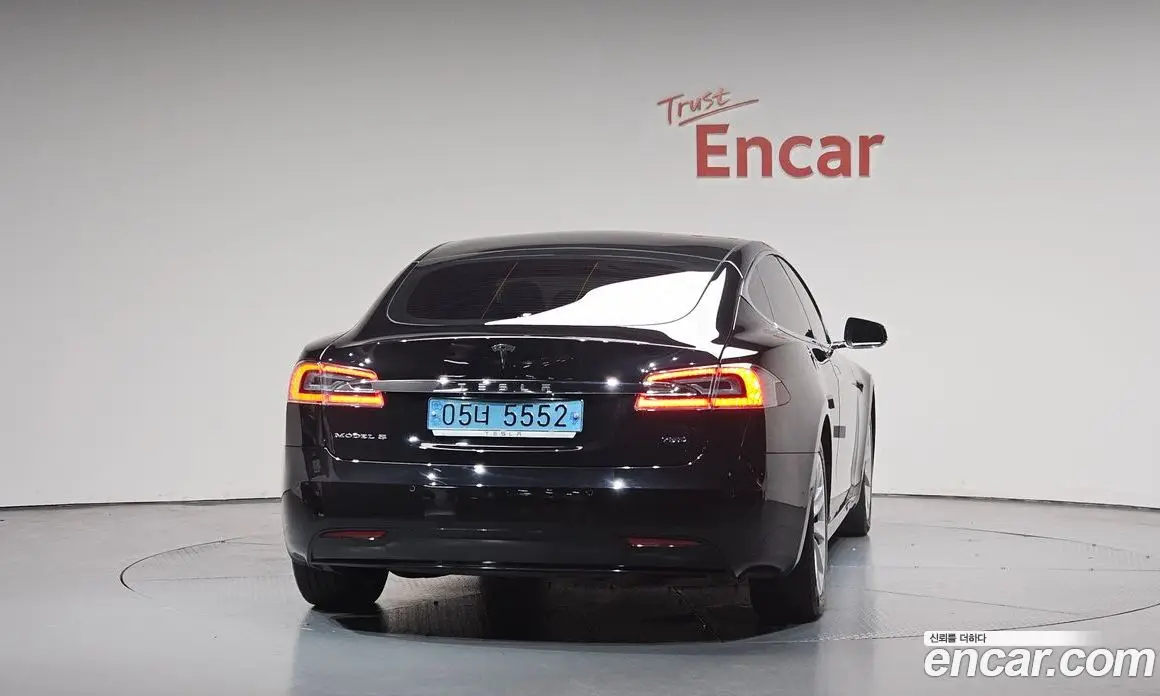 Tesla Model S 2018 0.3 автомат (гидро), фото 4 Tesla Model S 2018 0.3 автомат (гидро), фото 4