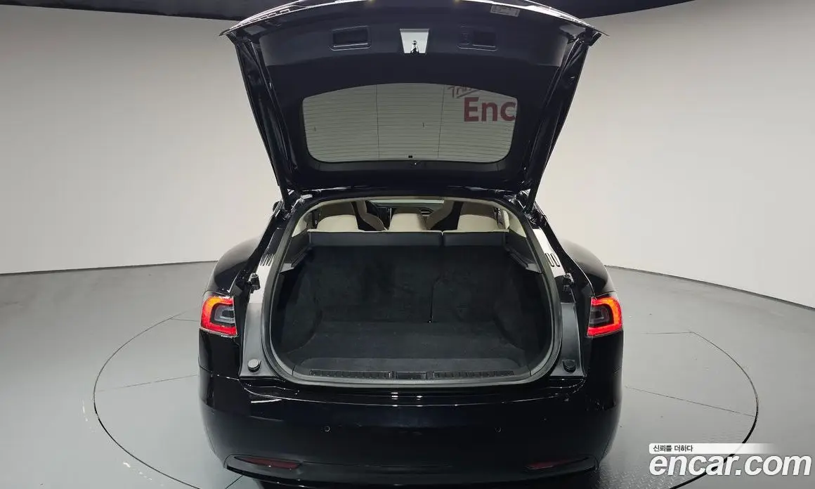 Tesla Model S 2018 0.3 автомат (гидро), фото 32 Tesla Model S 2018 0.3 автомат (гидро), фото 32