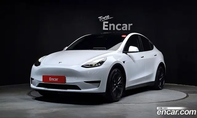 Tesla Model Y 2024 0.2 автомат (гидро), миниатюра 1