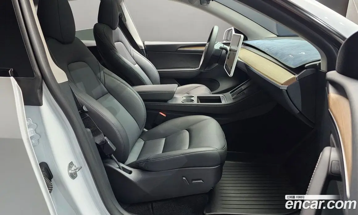 Tesla Model Y 2024 0.2 автомат (гидро), фото 16