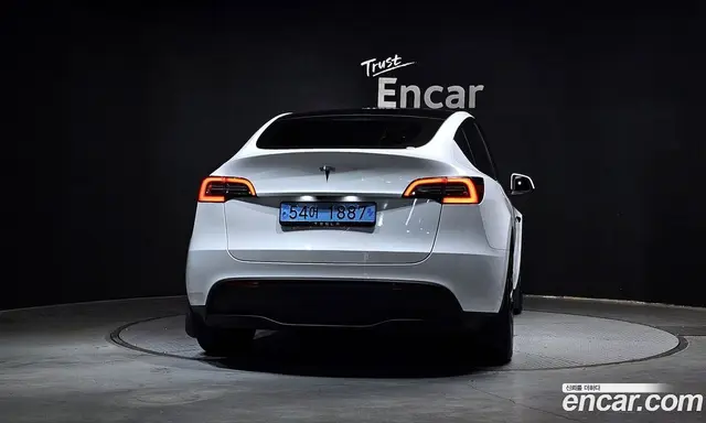 Tesla Model Y 2024 0.2 автомат (гидро), миниатюра 4