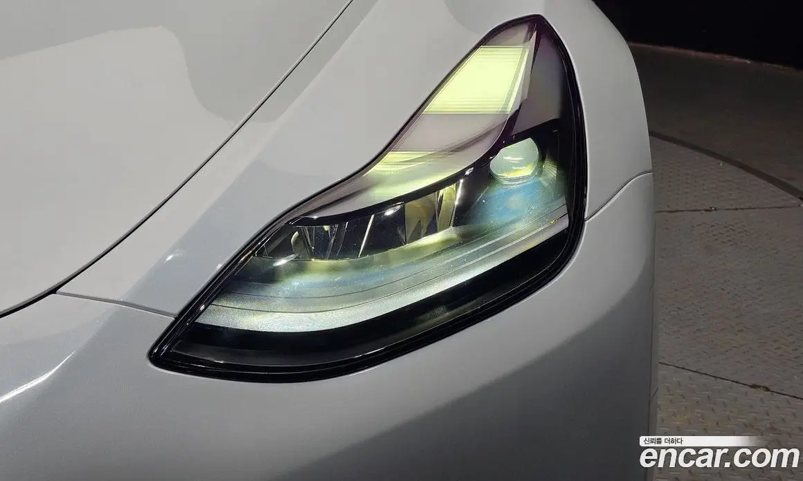 Tesla Model Y 2024 0.2 автомат (гидро), фото 8