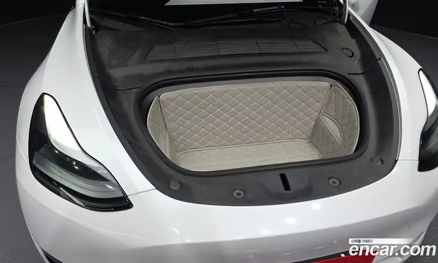 Tesla Model Y 2024 0.2 автомат (гидро), миниатюра 6 Tesla Model Y 2024 0.2 автомат (гидро), миниатюра 6