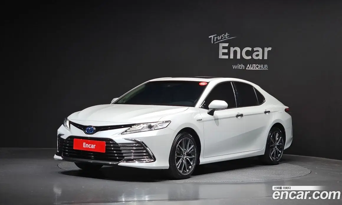 Toyota Camry 2024 2.5 автомат (гидро), фото 1 Toyota Camry 2024 2.5 автомат (гидро), фото 1