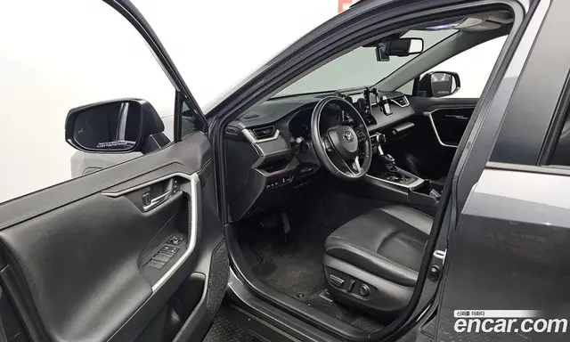 Toyota RAV4 2019 2.5 автомат (гидро), миниатюра 12