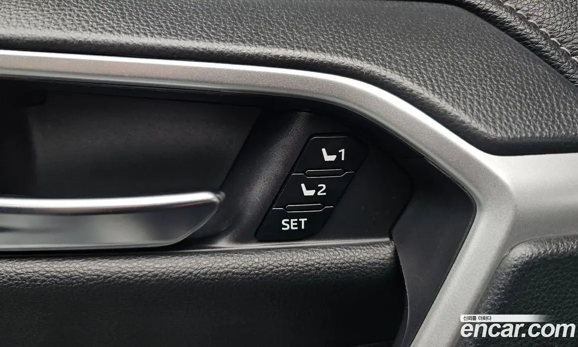 Toyota RAV4 2019 2.5 автомат (гидро), фото 24 Toyota RAV4 2019 2.5 автомат (гидро), фото 24
