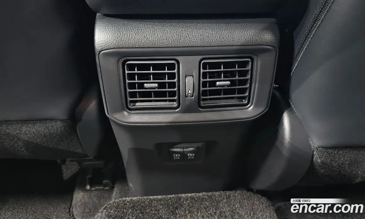 Toyota RAV4 2019 2.5 автомат (гидро), фото 31 Toyota RAV4 2019 2.5 автомат (гидро), фото 31