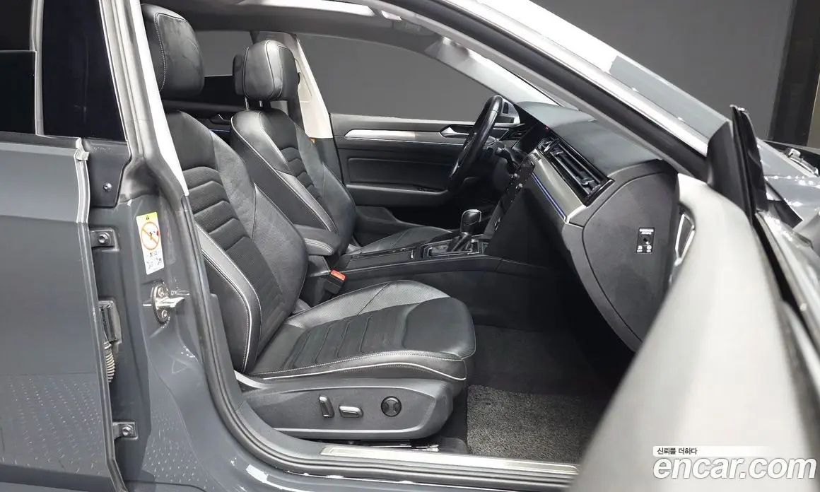 Volkswagen Arteon 2019 2.0 автомат (гидро), фото 11