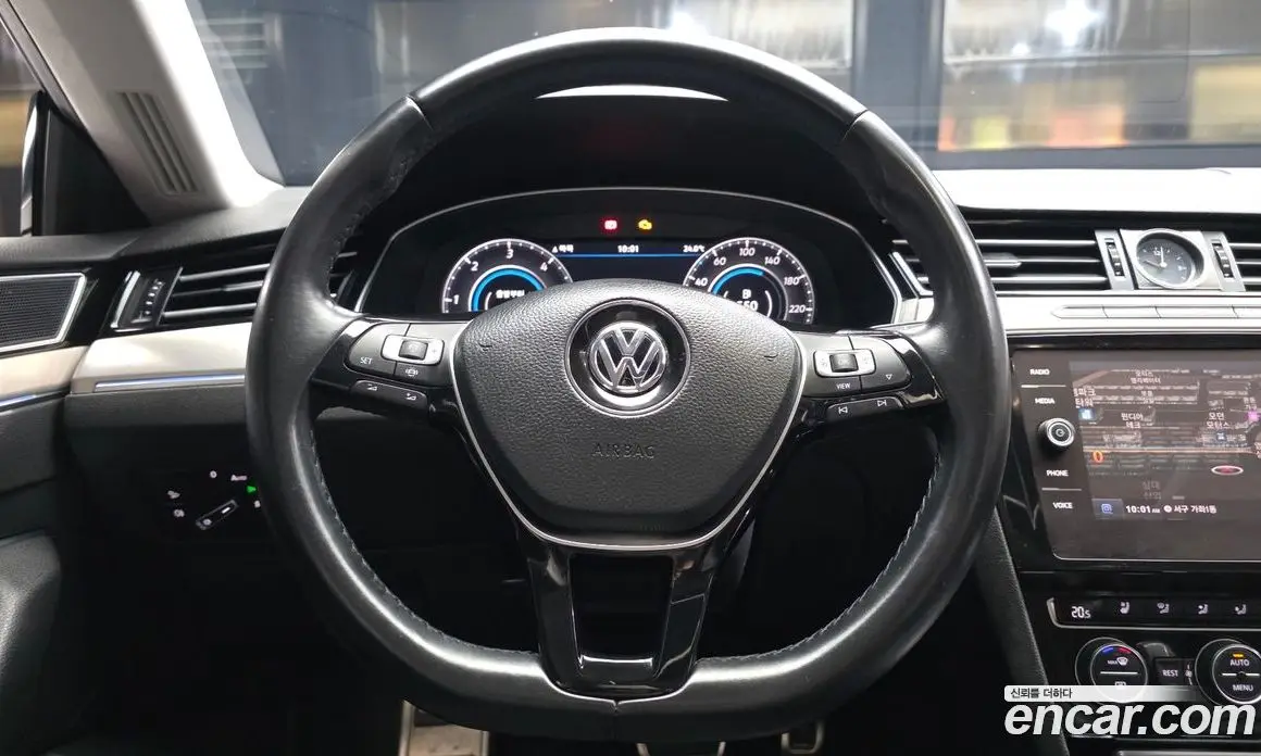 Volkswagen Arteon 2019 2.0 автомат (гидро), фото 13