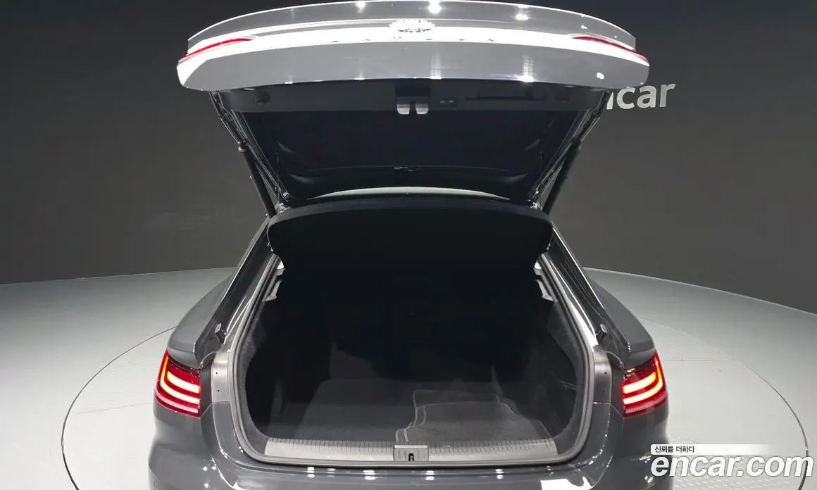 Volkswagen Arteon 2019 2.0 автомат (гидро), фото 20