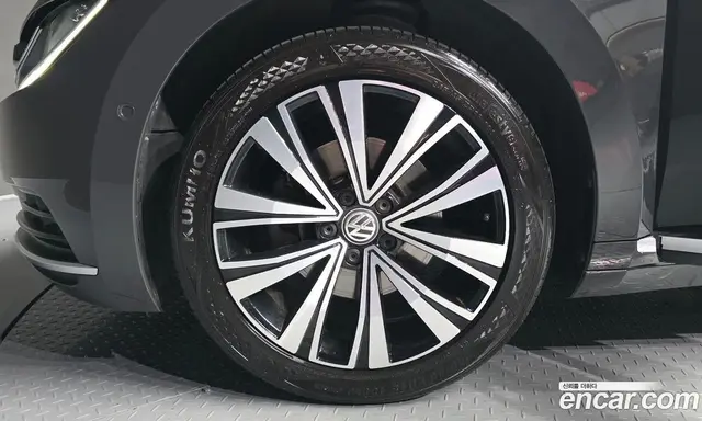 Volkswagen Arteon 2019 2.0 автомат (гидро), миниатюра 5