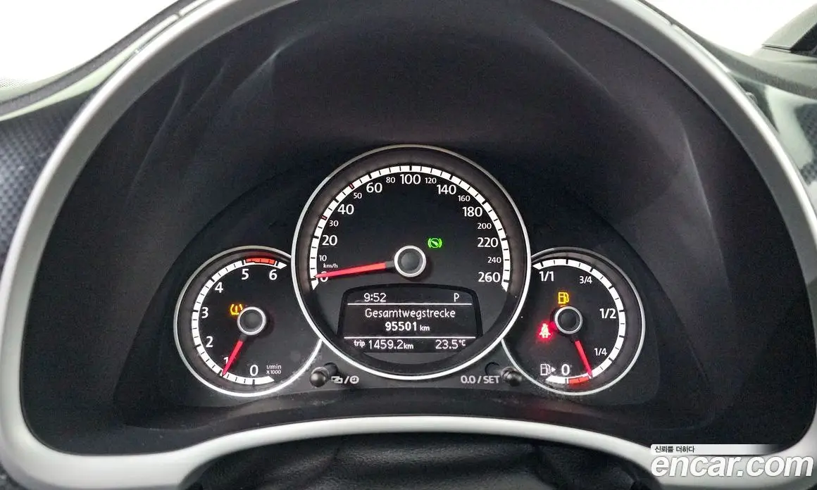 Volkswagen Beatle 2015 2.0 автомат (гидро), фото 8