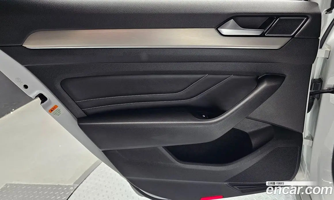 Volkswagen Passat 2022 2.0 автомат (гидро), фото 15