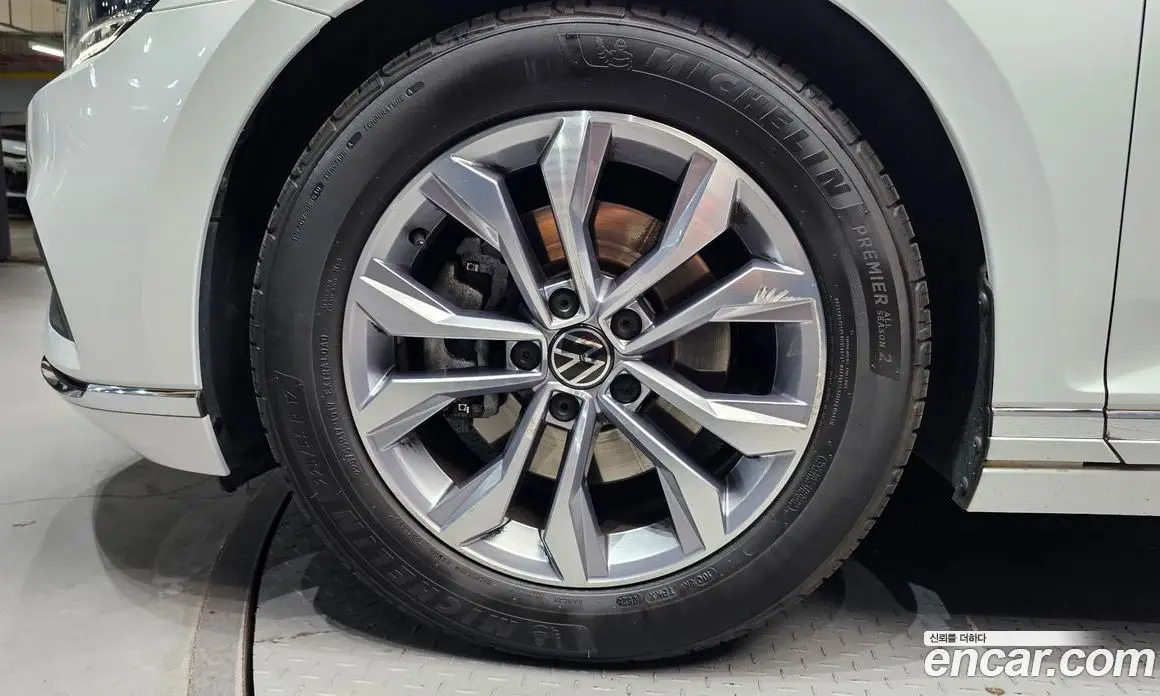 Volkswagen Passat 2022 2.0 автомат (гидро), фото 5