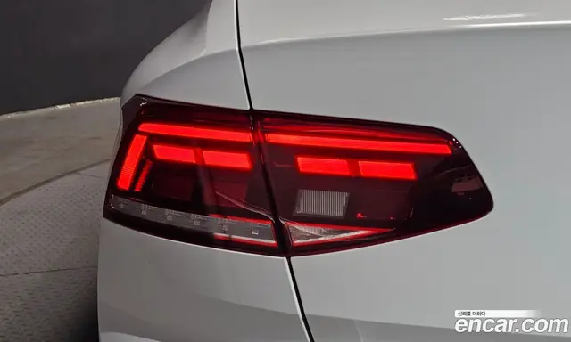 Volkswagen Passat 2022 2.0 автомат (гидро), миниатюра 9
