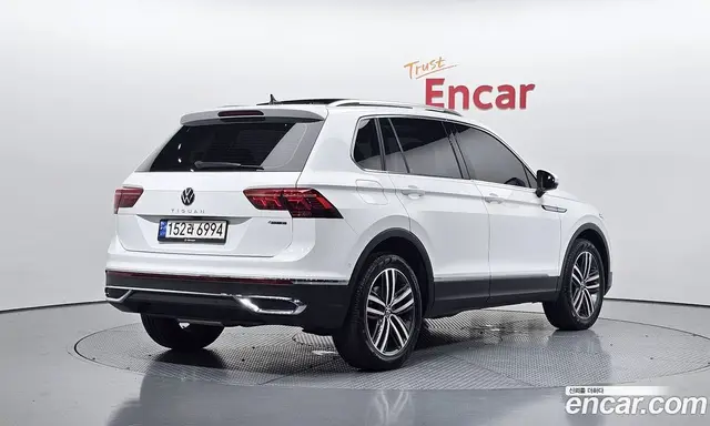 Volkswagen Tiguan 2022 2.0 автомат (гидро), миниатюра 2