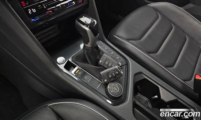 Volkswagen Tiguan 2022 2.0 автомат (гидро), миниатюра 9