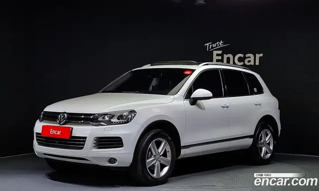 Volkswagen Touareg 2012 3.0 автомат (гидро), миниатюра 1 Volkswagen Touareg 2012 3.0 автомат (гидро), миниатюра 1