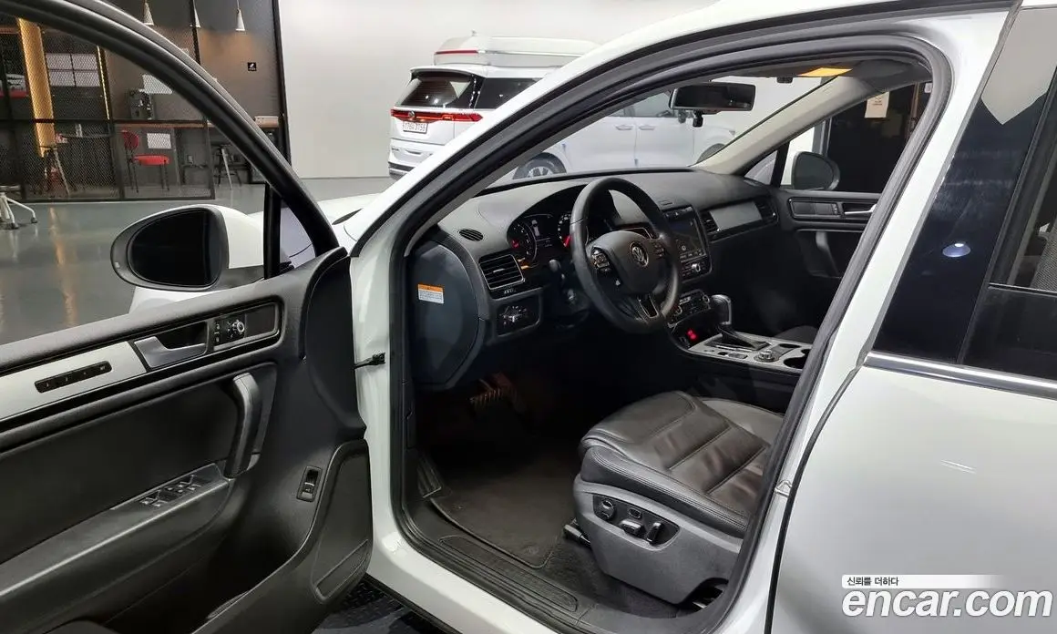 Volkswagen Touareg 2012 3.0 автомат (гидро), фото 11 Volkswagen Touareg 2012 3.0 автомат (гидро), фото 11
