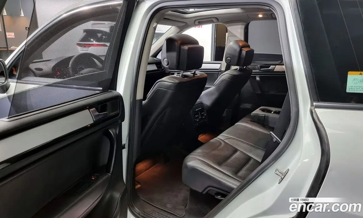 Volkswagen Touareg 2012 3.0 автомат (гидро), фото 12 Volkswagen Touareg 2012 3.0 автомат (гидро), фото 12