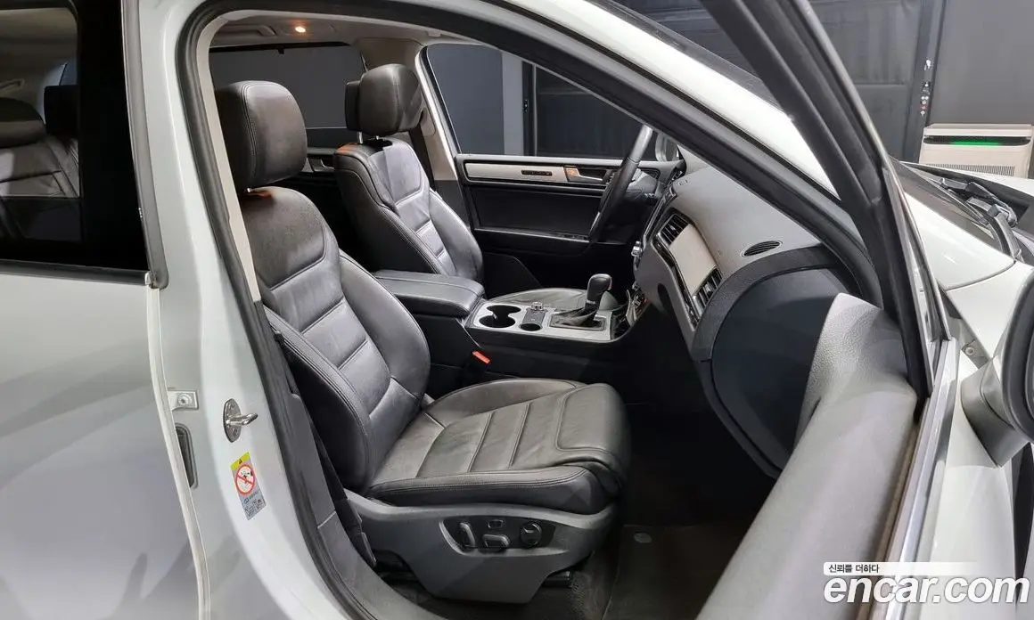 Volkswagen Touareg 2012 3.0 автомат (гидро), фото 10 Volkswagen Touareg 2012 3.0 автомат (гидро), фото 10
