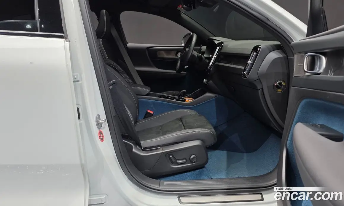Volvo C40 2023 0.2 автомат (гидро), фото 16