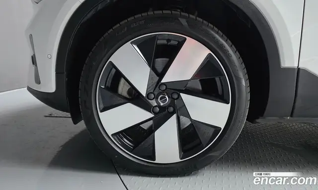 Volvo C40 2023 0.2 автомат (гидро), миниатюра 5