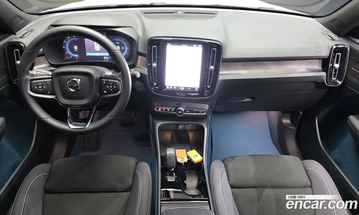 Volvo C40 2023 0.2 автомат (гидро), фото 10
