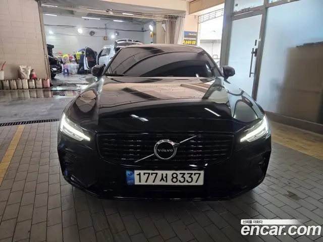 Volvo S60 2022 2.0 автомат (гидро), миниатюра 3