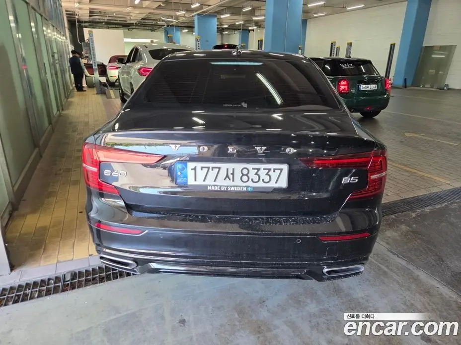 Volvo S60 2022 2.0 автомат (гидро), фото 6