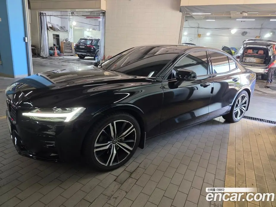 Volvo S60 2022 2.0 автомат (гидро), фото 8