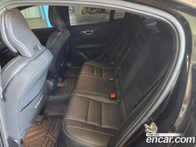 Volvo S60 2022 2.0 автомат (гидро), миниатюра 10