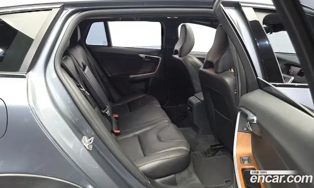 Volvo V60 2017 2.0 автомат (гидро), миниатюра 11