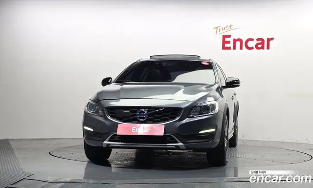 Volvo V60 2017 2.0 автомат (гидро), миниатюра 3