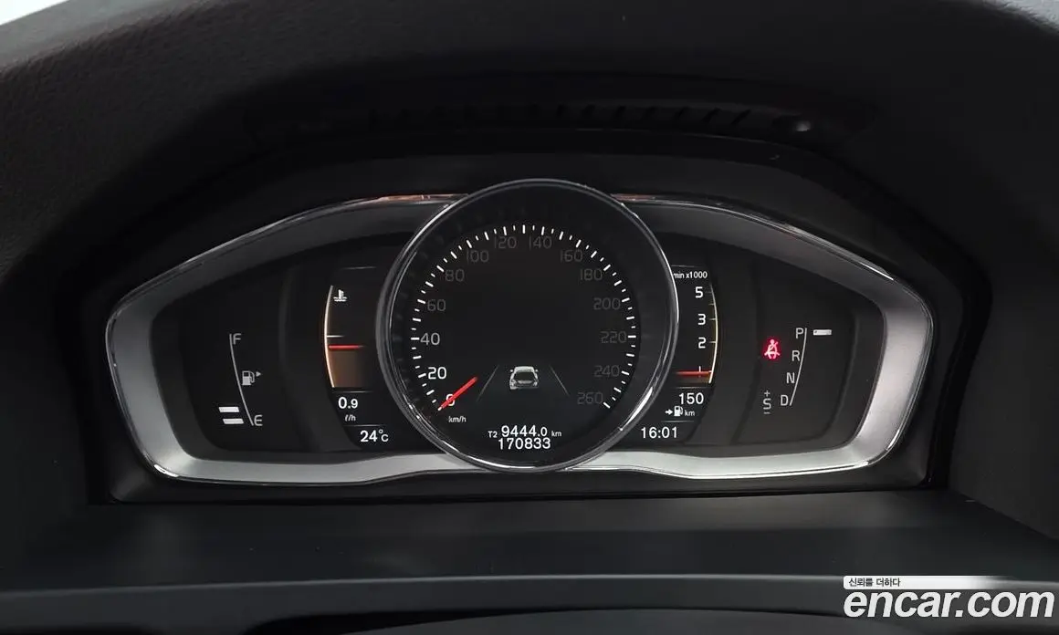 Volvo V60 2017 2.0 автомат (гидро), фото 8