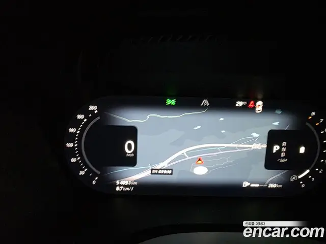 Volvo XC60 2025 2.0 автомат (гидро), миниатюра 6