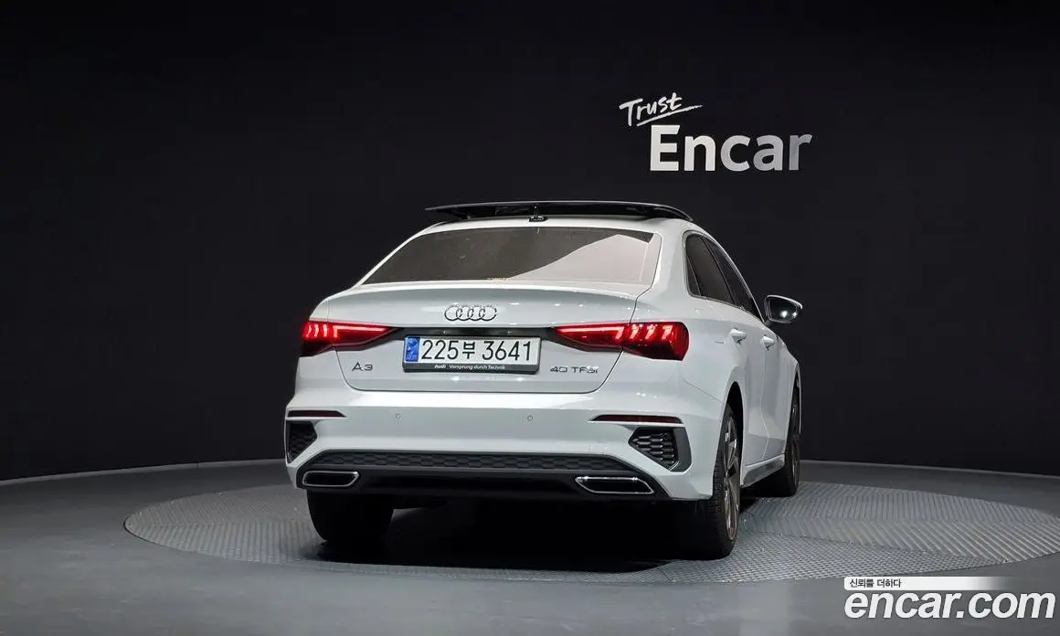 Audi A3 2023 2.0 автомат (гидро), фото 4