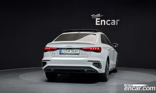 Audi A3 2023 2.0 автомат (гидро), миниатюра 4