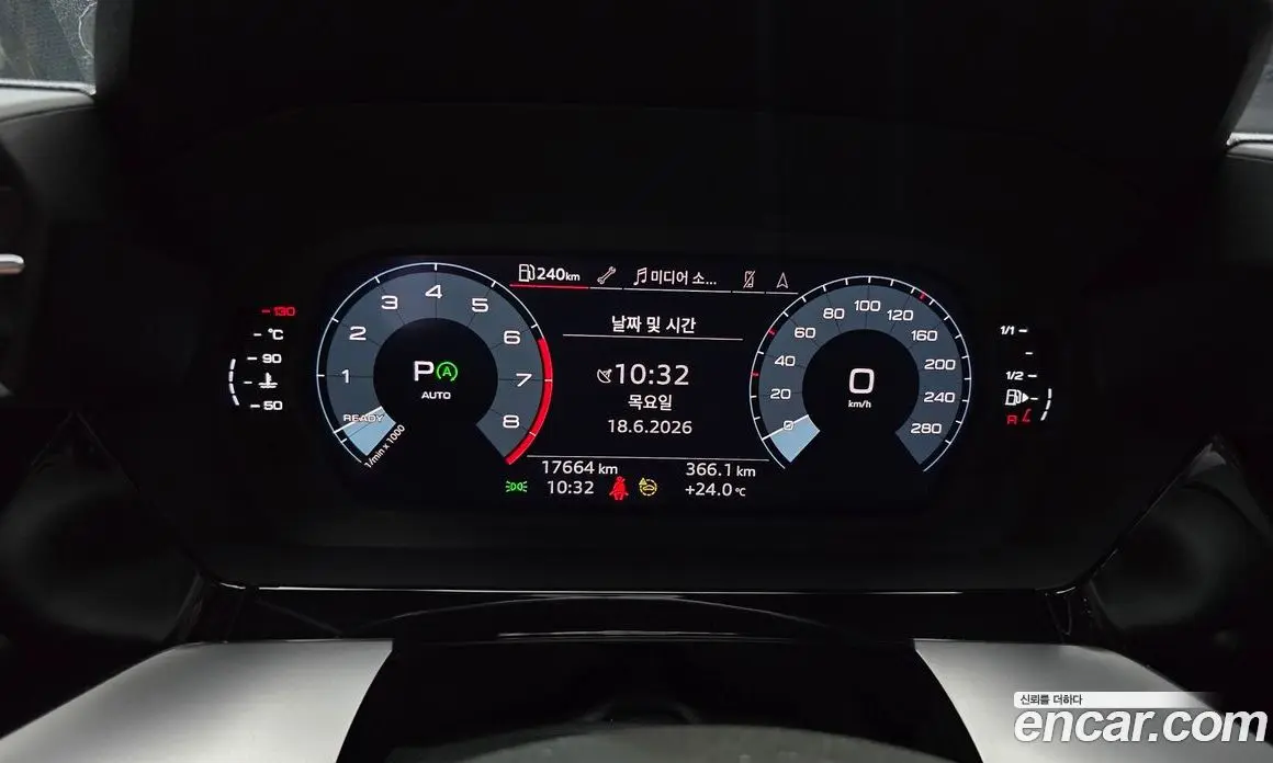 Audi A3 2023 2.0 автомат (гидро), фото 8