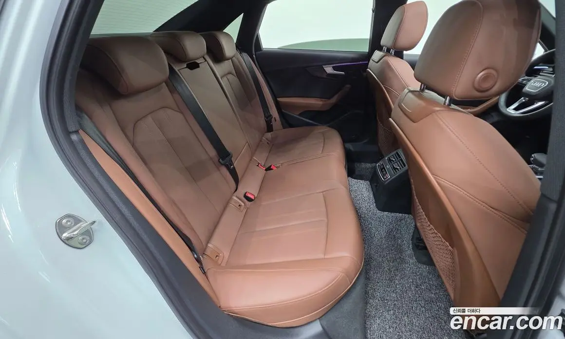 Audi A4 2021 2.0 автомат (гидро), фото 20