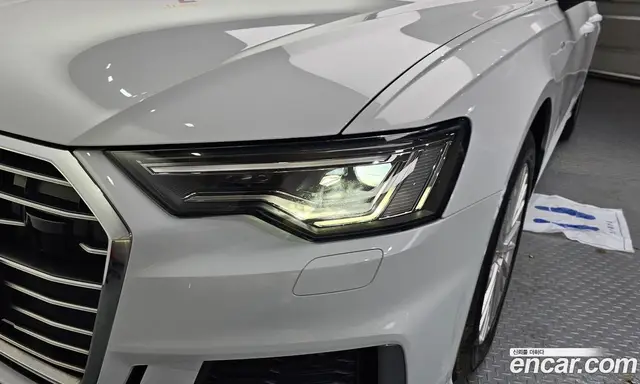 Audi A6 2020 2.0 автомат (гидро), миниатюра 8