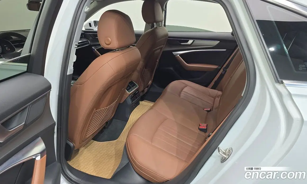 Audi A6 2020 2.0 автомат (гидро), фото 20