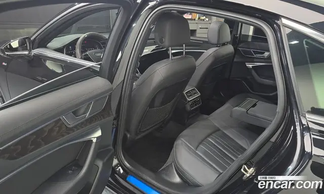 Audi A6 2021 2.0 автомат (гидро), миниатюра 11